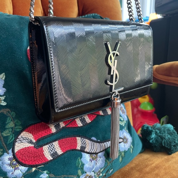 Saint Laurent Black chain bag with silver hardware - Picture 5 of 5